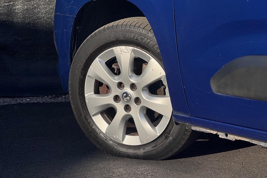 2019 Vauxhall Combo Life photo 9