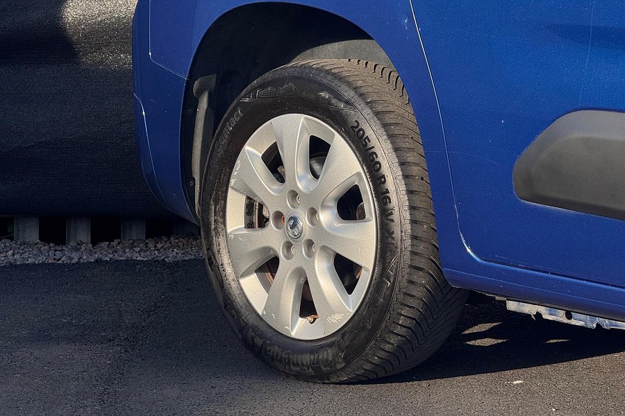 2019 Vauxhall Combo Life photo 10