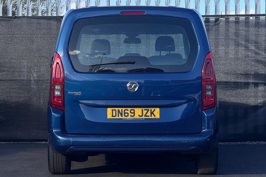 2019 Vauxhall Combo Life photo 4
