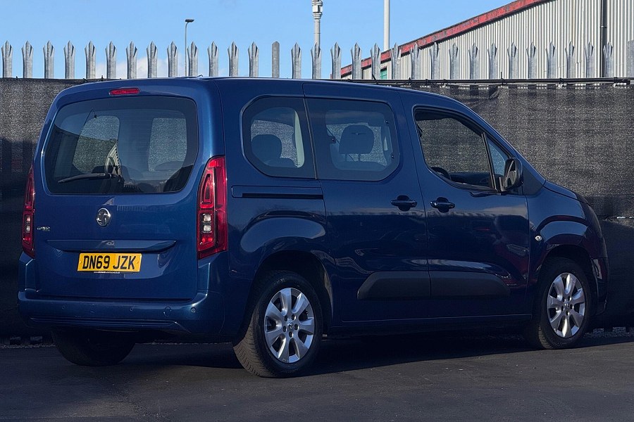 2019 Vauxhall Combo Life photo 7