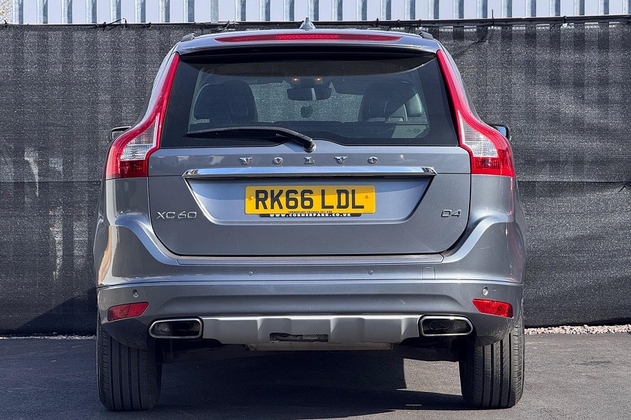 2016 Volvo XC60 photo 6