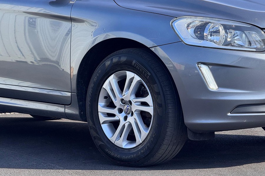2016 Volvo XC60 photo 11