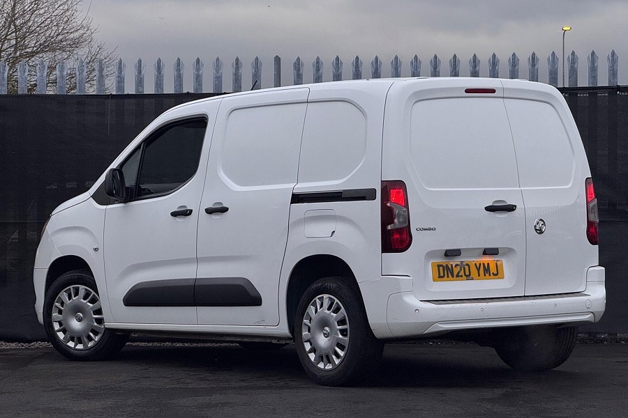 Vauxhall Combo photo 2