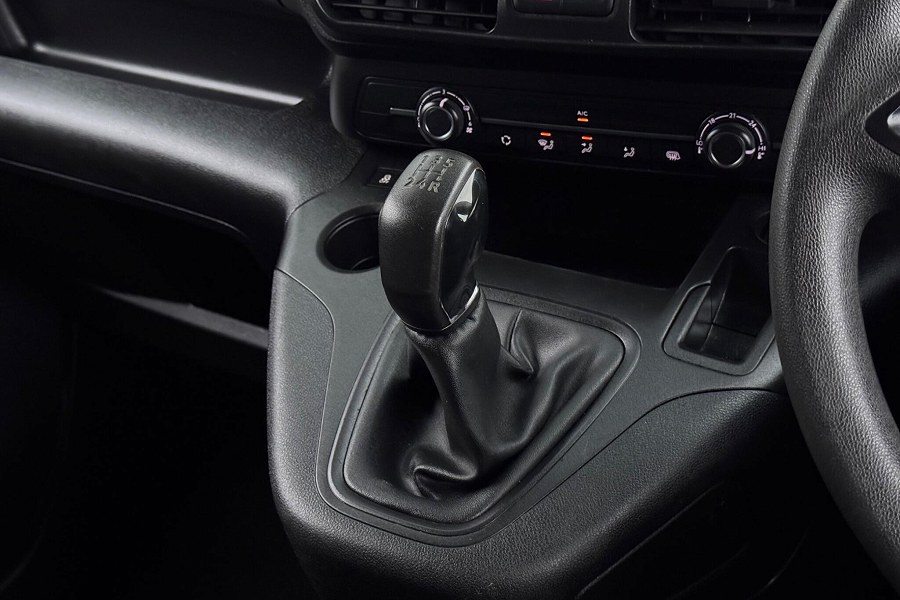 2020 Vauxhall Combo photo 10