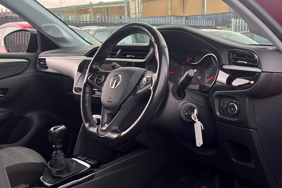 2020 Vauxhall Corsa photo 3