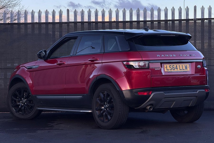 Land Rover Range Rover Evoque photo 2