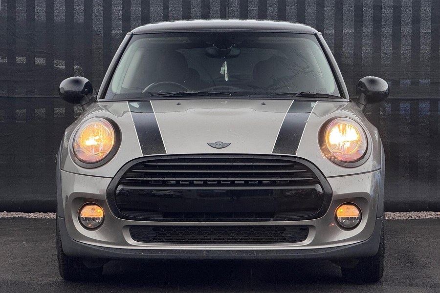 2016 MINI Hatch photo 4