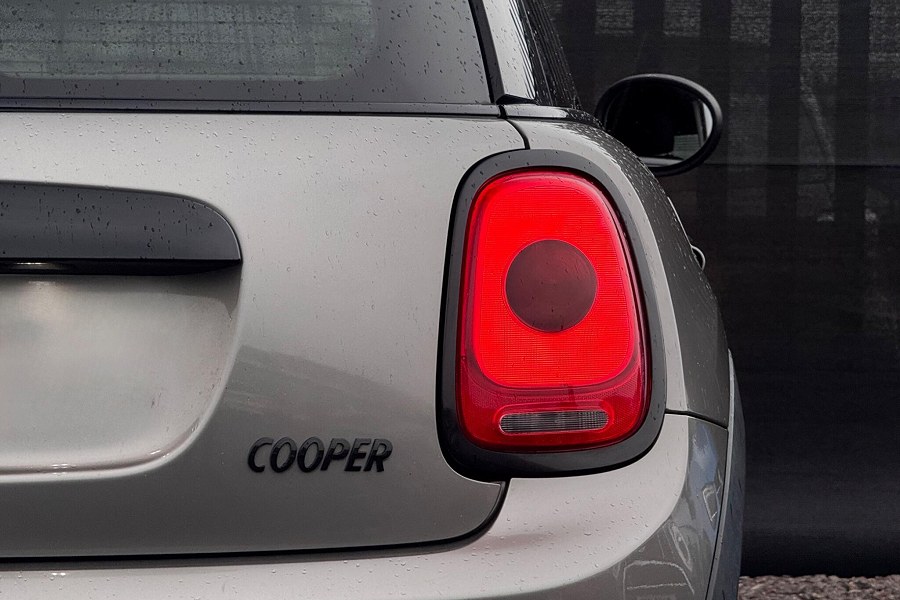 2016 MINI Hatch photo 6