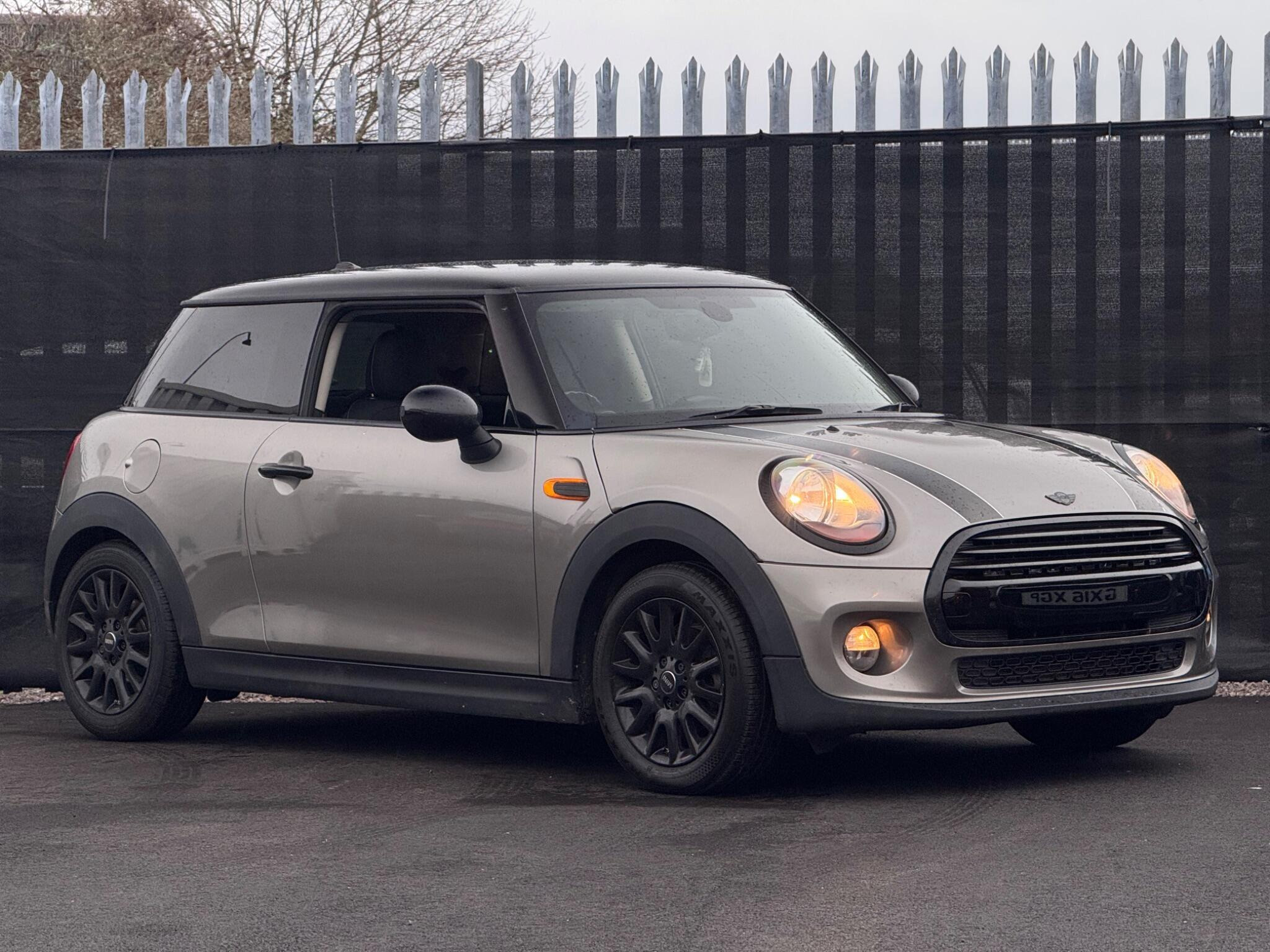 2016 MINI Hatch 1.5 Cooper Hatchback 3dr Petrol Manual Euro 6 (s/s) (136 ps) for sale at Bestway Autos