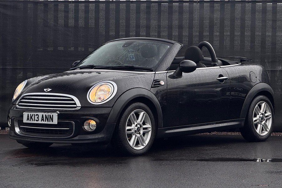 2013 MINI Roadster photo 13