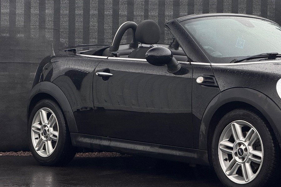 2013 MINI Roadster photo 9