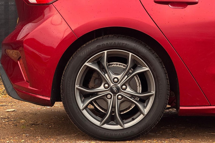 2019 Ford Focus photo 9