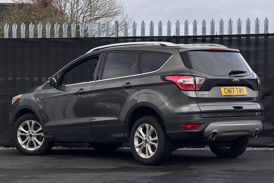 Ford Kuga photo 2