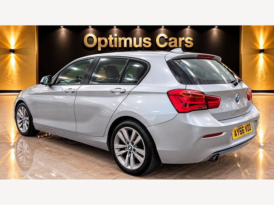 2016 BMW 1 Series photo 12
