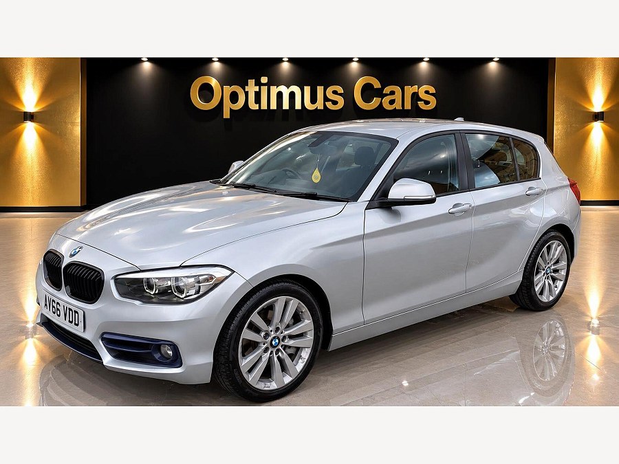 2016 BMW 1 Series photo 9