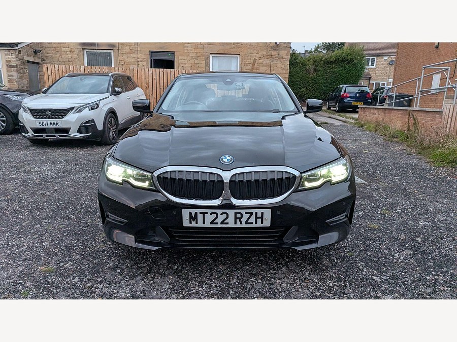 2022 BMW 3 Series photo 6
