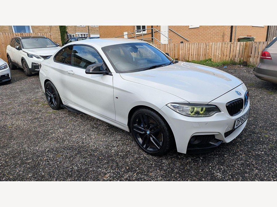 2015 BMW 2 Series photo 1