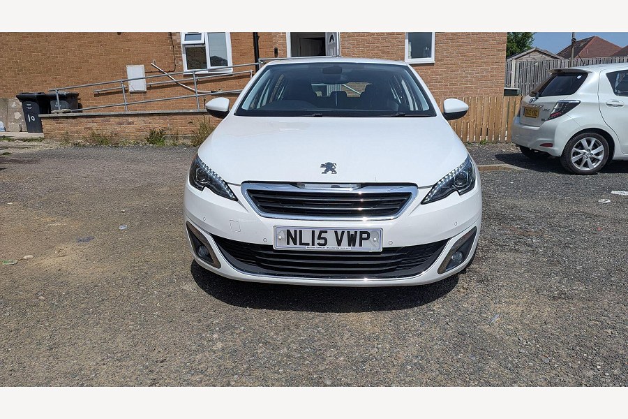 2015 Peugeot 308 photo 5