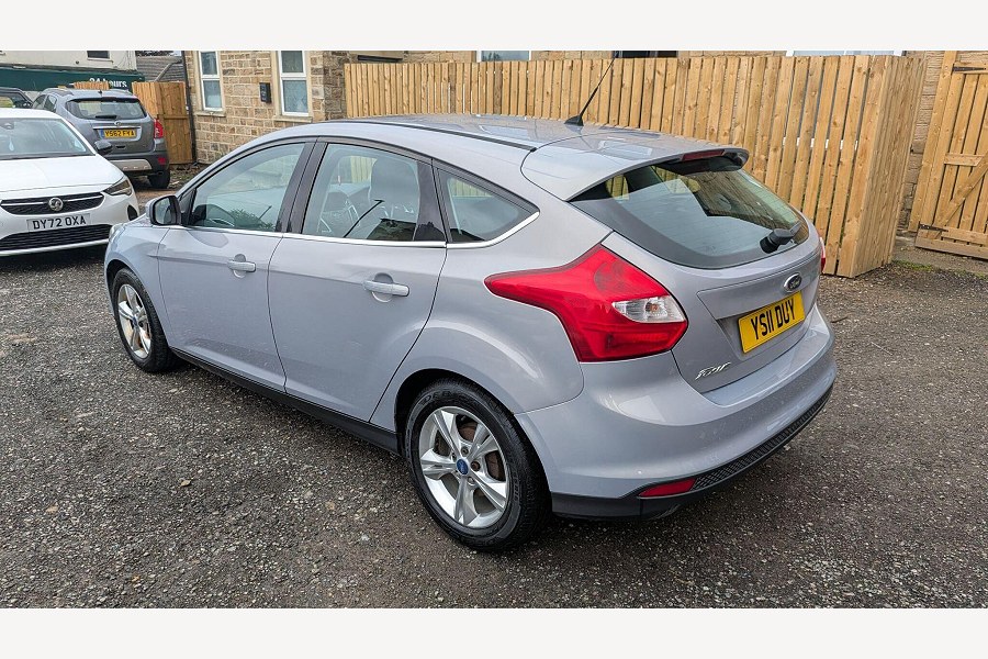 2011 Ford Focus photo 10