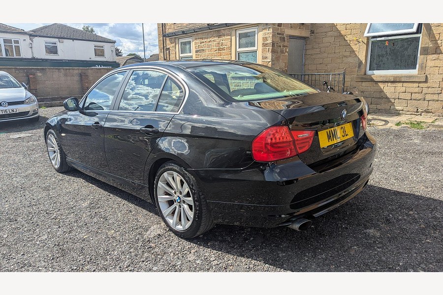 2009 BMW 3 Series photo 12