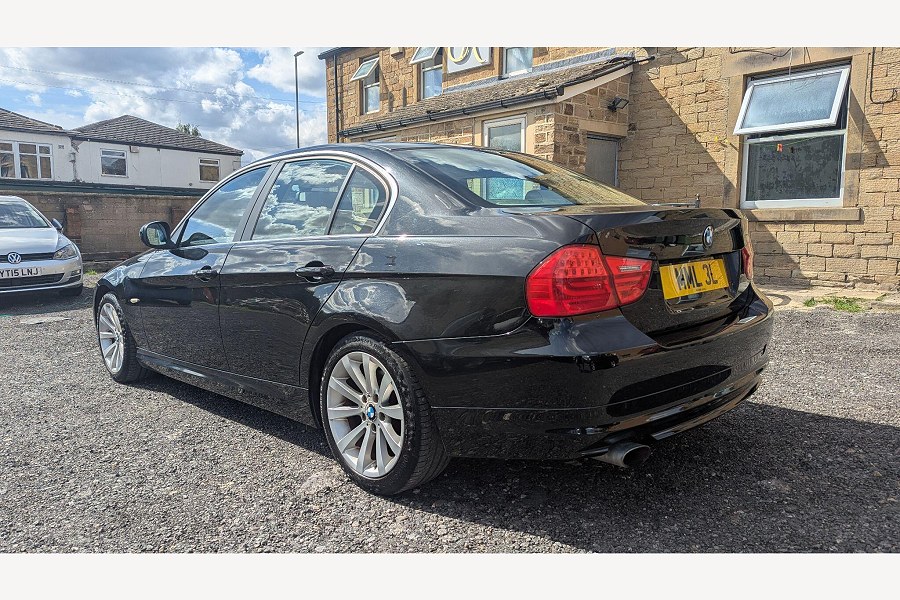 2009 BMW 3 Series photo 13