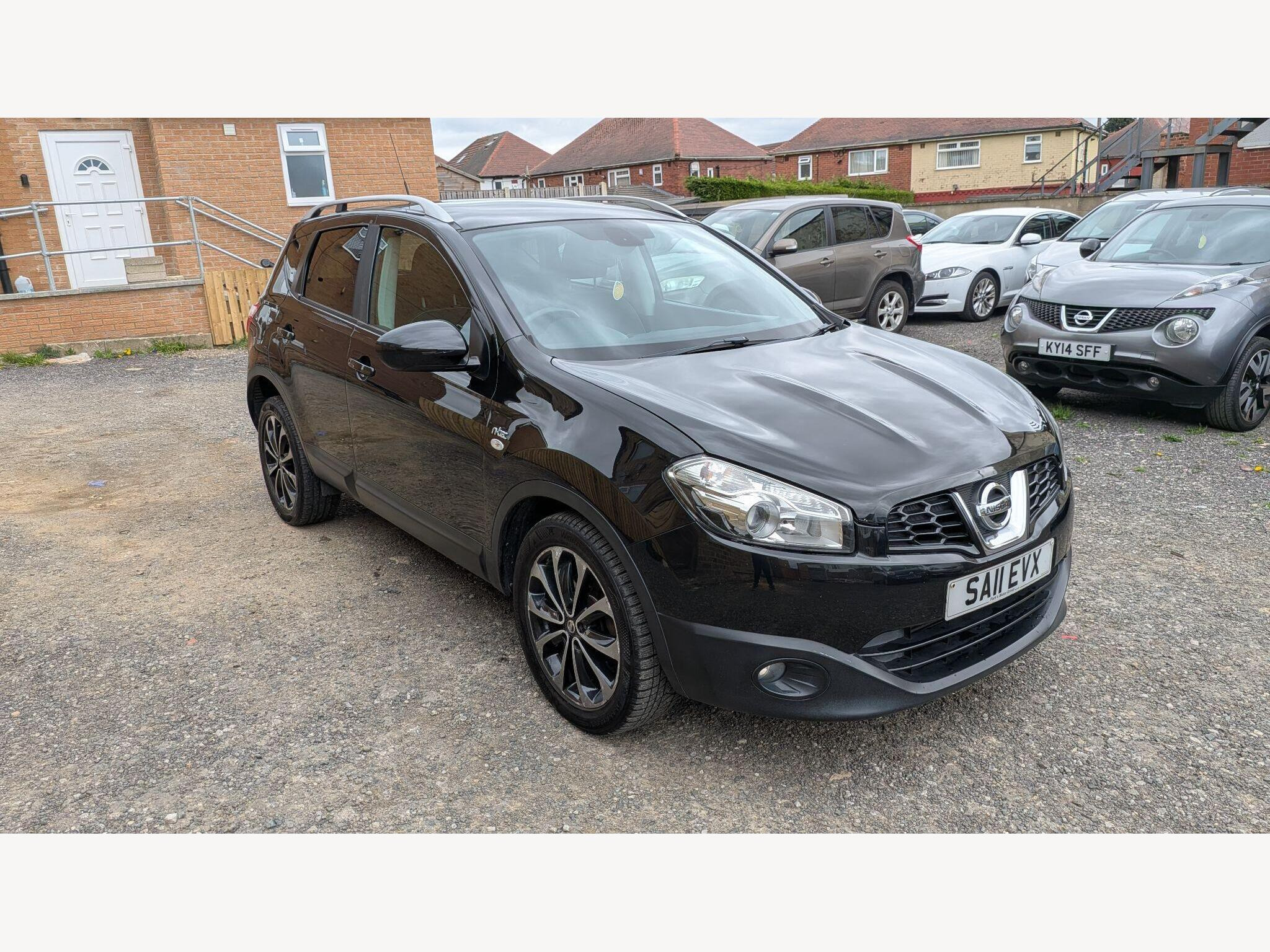 2011 Nissan Qashqai 1.5 dCi n-tec 2WD Euro 5 5dr for sale at Optimus Cars