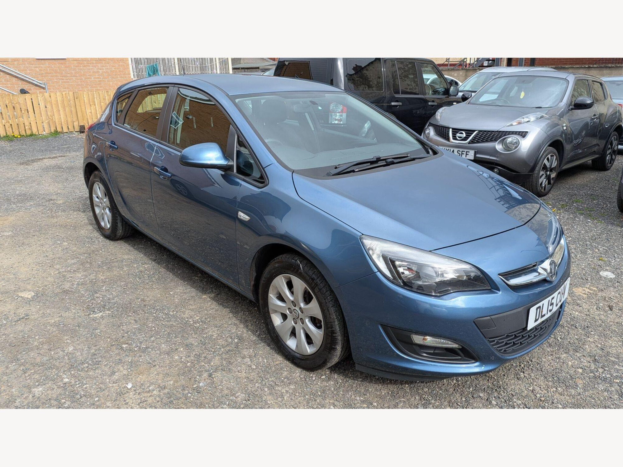 2015 Vauxhall Astra 1.4i Design Euro 6 5dr for sale at Optimus Cars