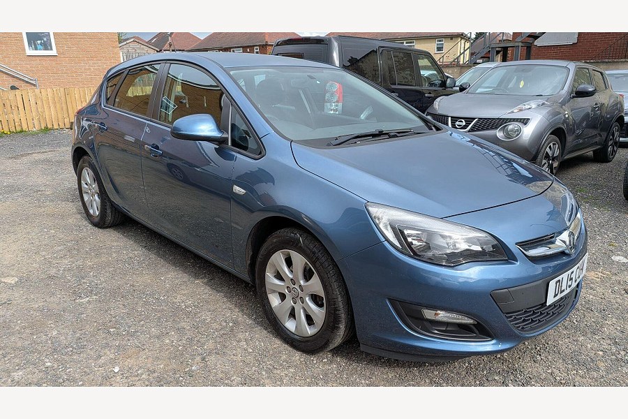 Vauxhall Astra photo 2
