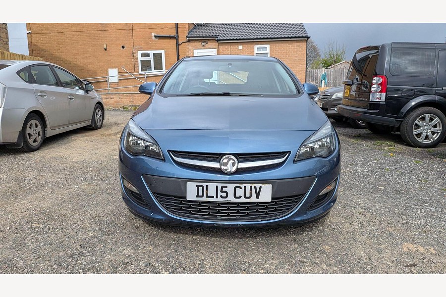 2015 Vauxhall Astra photo 6