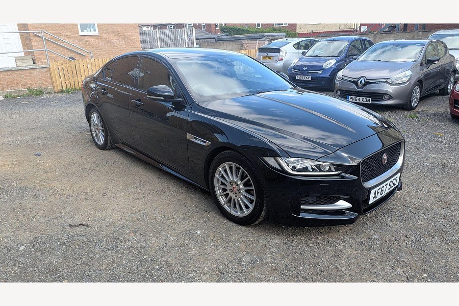 Jaguar XE