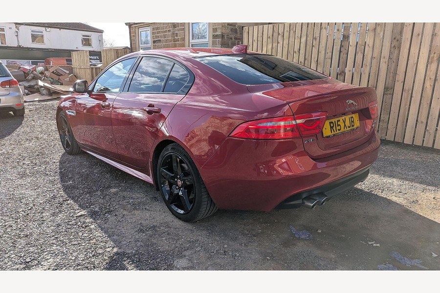 2017 Jaguar XE photo 11