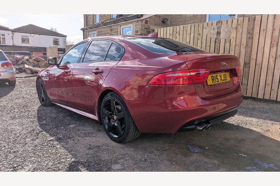 2017 Jaguar XE photo 12