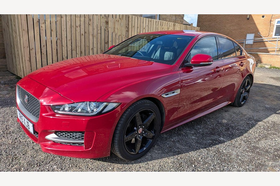 2017 Jaguar XE photo 8