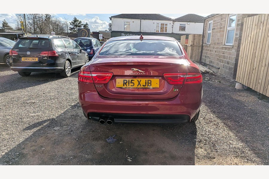 2017 Jaguar XE photo 14