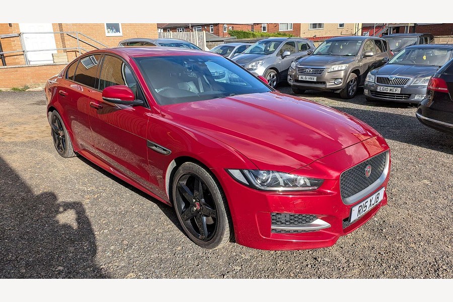 Jaguar XE