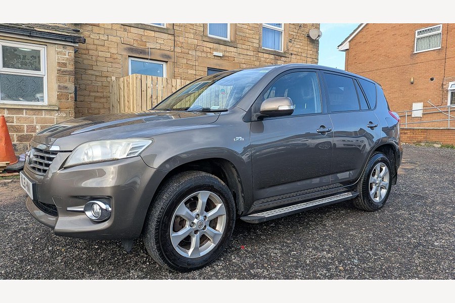 2011 Toyota RAV4 photo 10