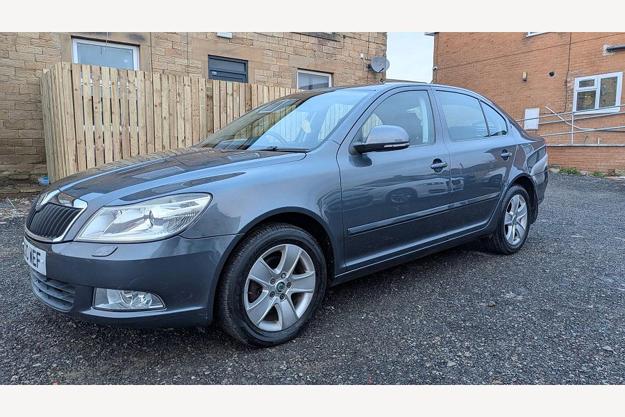 2010 Skoda Octavia photo 10
