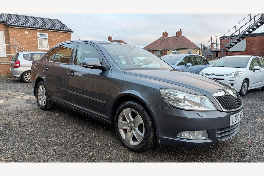 2010 Skoda Octavia photo 6