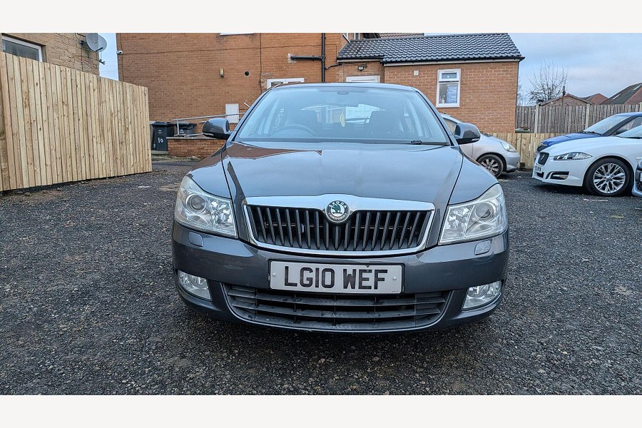 2010 Skoda Octavia photo 8