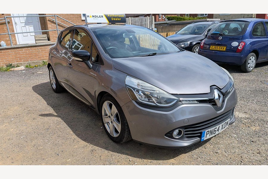 Renault Clio photo 2