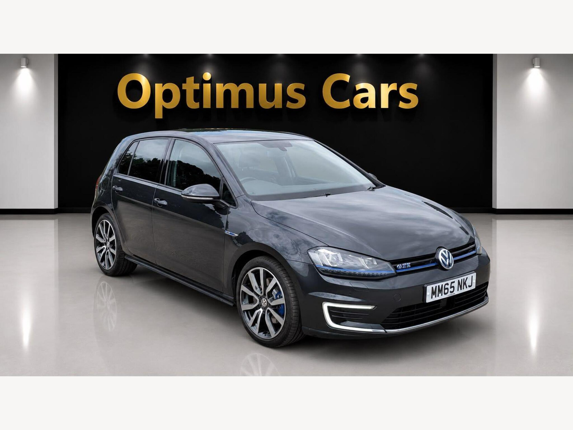 2015 Volkswagen Golf 1.4 TSI GTE DSG Euro 6 (s/s) 5dr for sale at Optimus Cars