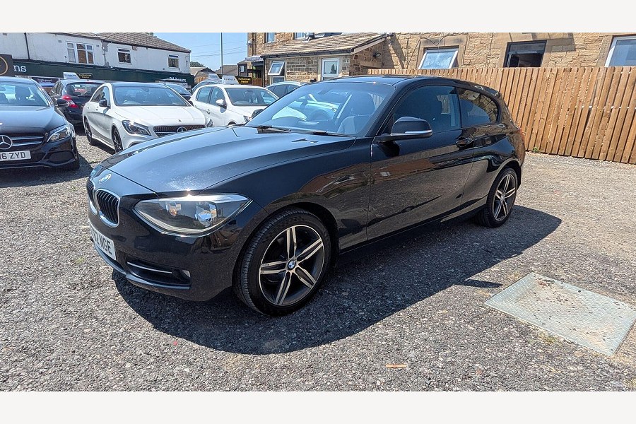 2012 BMW 1 Series photo 8