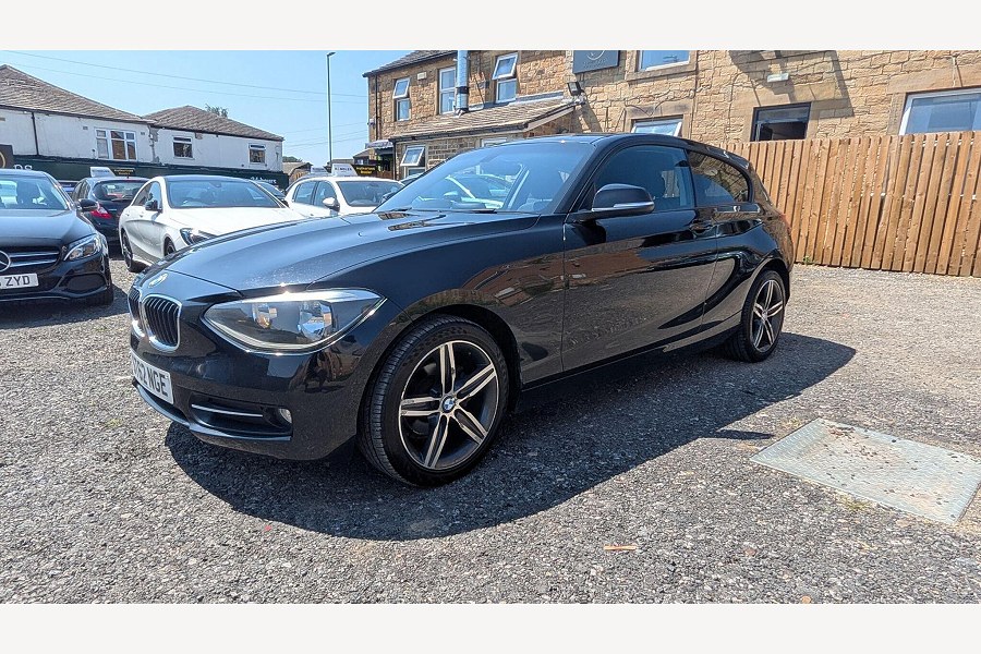 2012 BMW 1 Series photo 9