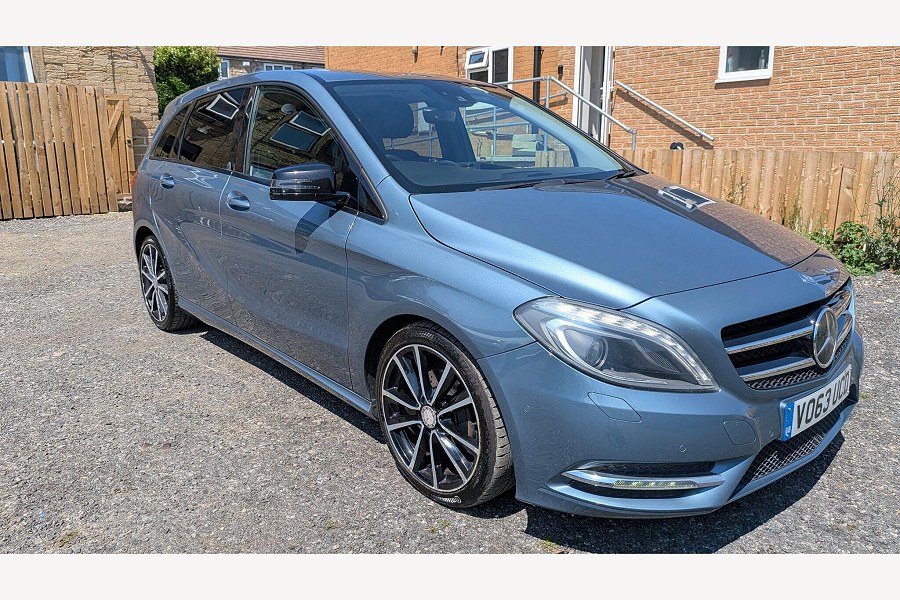 Mercedes-Benz B Class photo 2