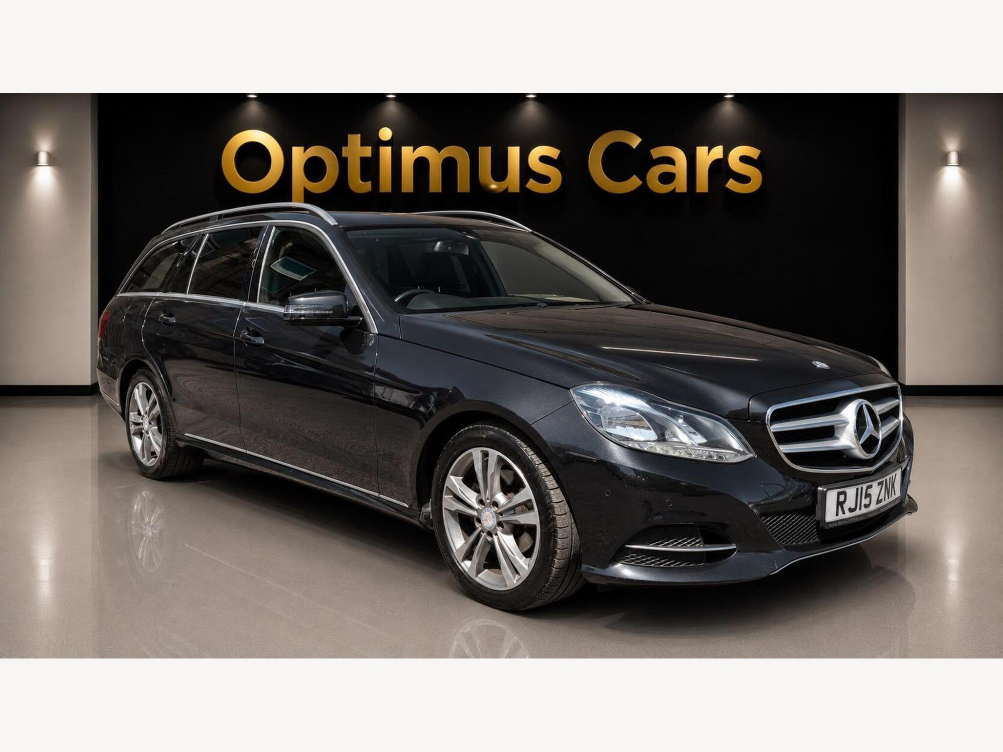 Mercedes-Benz E Class photo 2