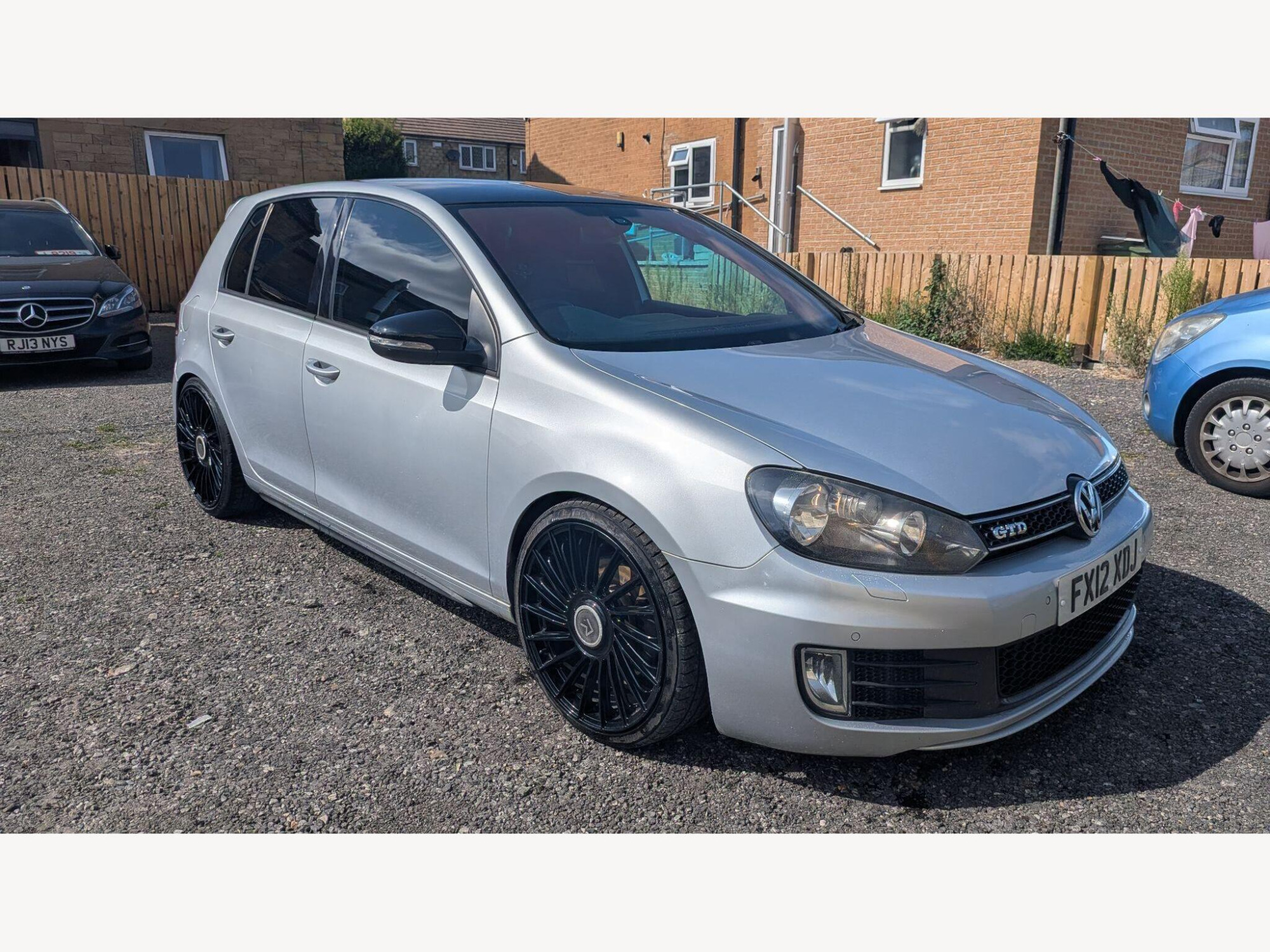 Volkswagen Golf photo 2