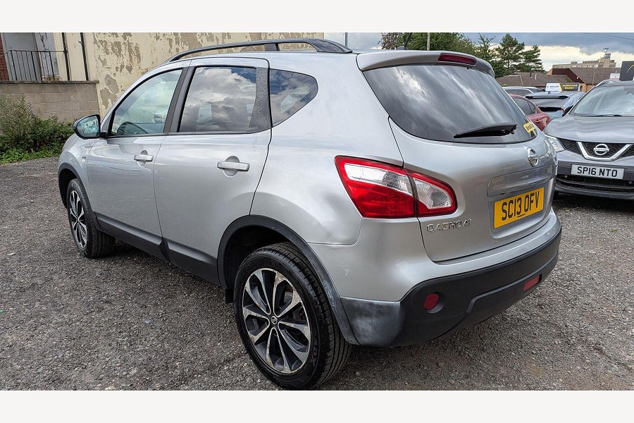 2013 Nissan Qashqai photo 11