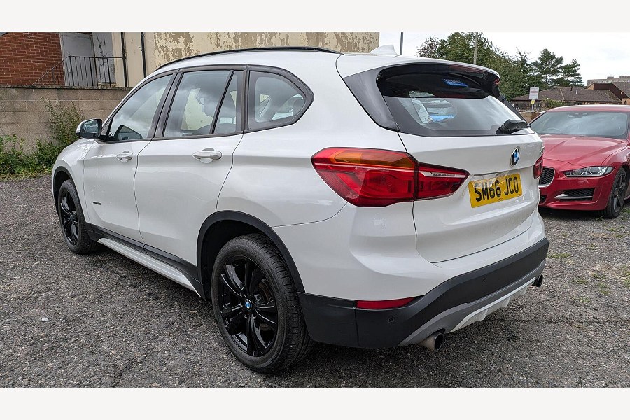 2016 BMW X1 photo 11