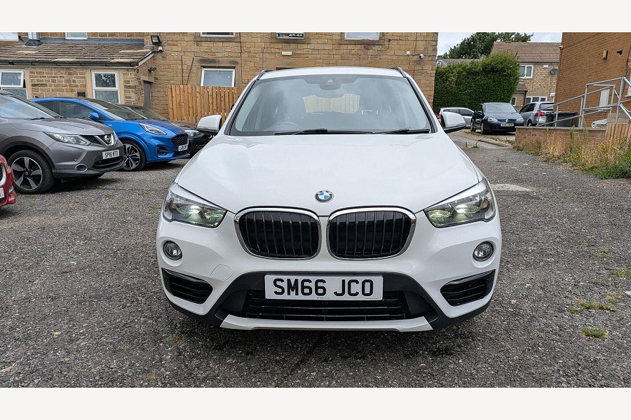 2016 BMW X1 photo 5