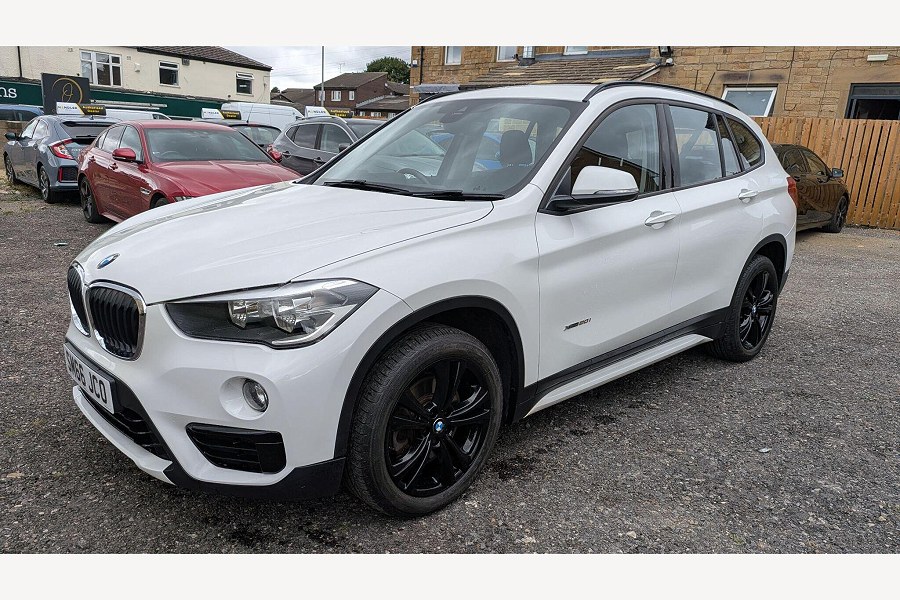 2016 BMW X1 photo 8